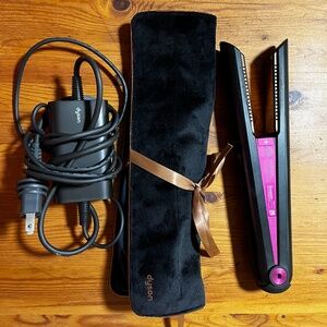 Dyson hair straightener HSO3 pink